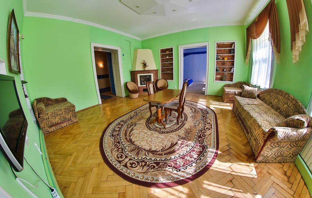 Apartments On Valova 25 Lviv Eksteriør bilde
